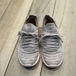 APL TechLoom Wave Hybrid Running Shoe